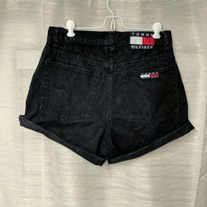 Tommy hilfiger vintage high waisted black shorts.